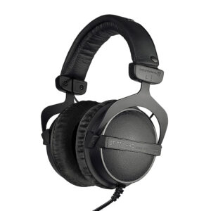 Beyerdynamic DT 770 PRO 32 ohm Closed-back Studio Mixing Headphones