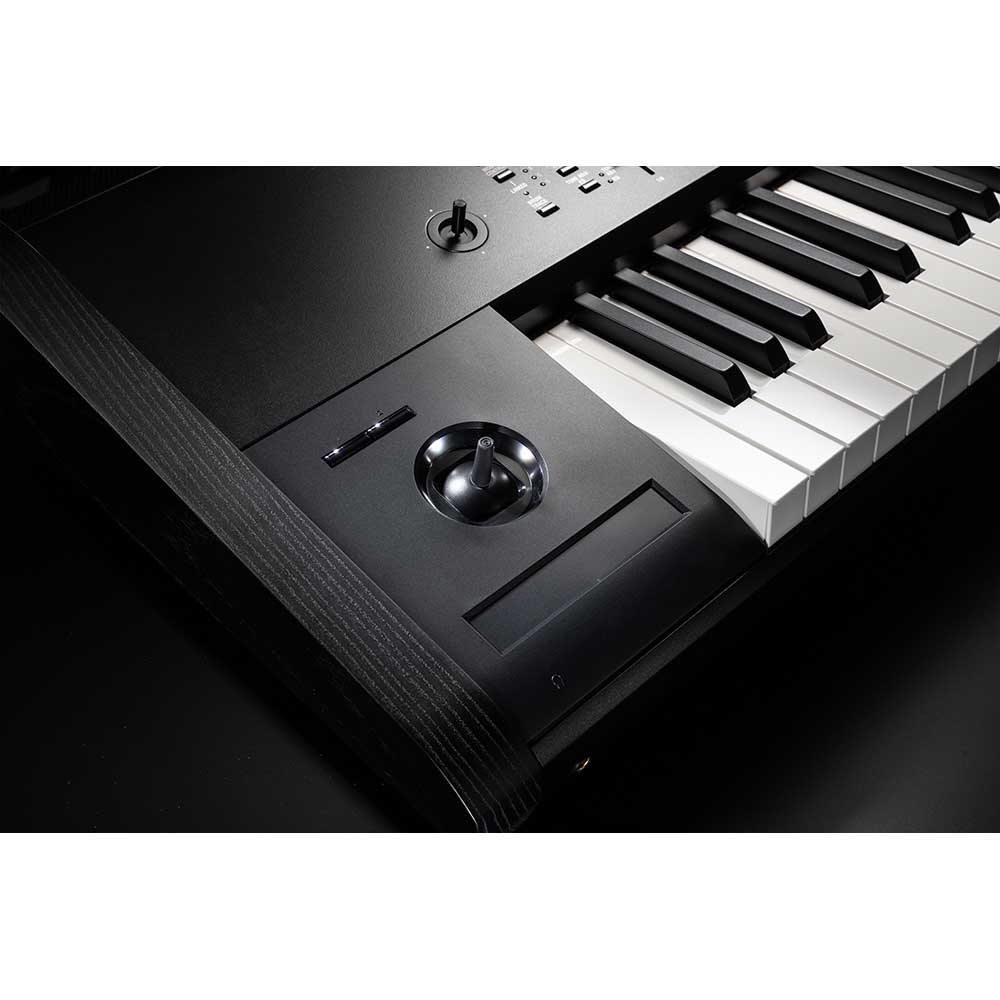 Korg KRONOS3-61 Keys Music Workstation - Image 4